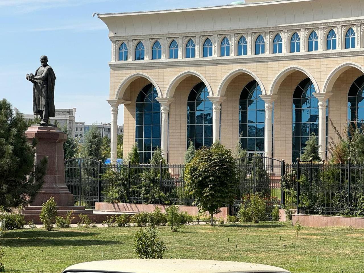 Abay Street- Tashkent City Center Buitenkant foto